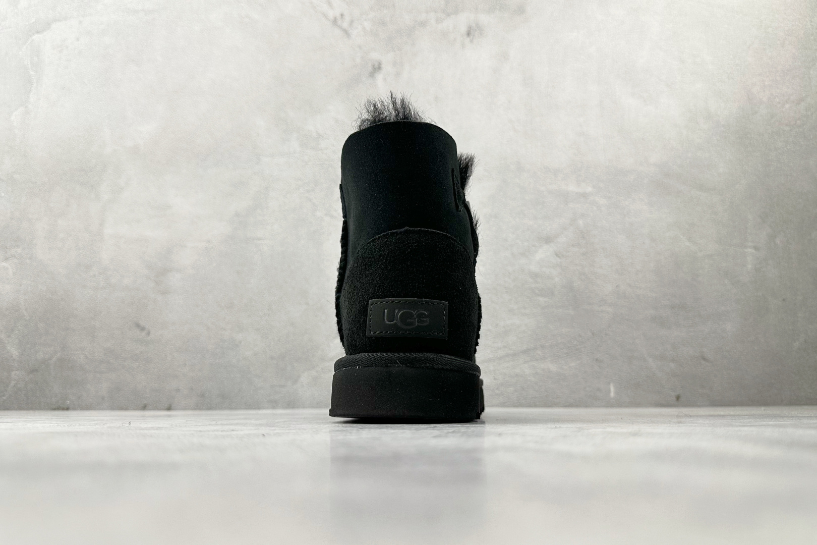 230 UGG Bailey Mini Bailey Button II Boot 黑色 1016422 BLK