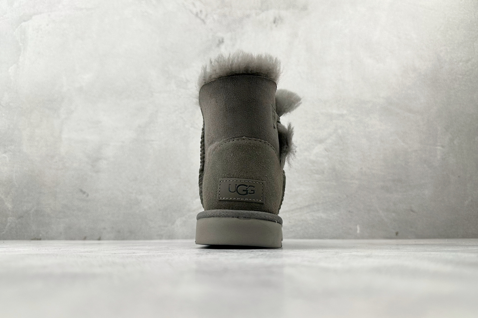 UGG Bailey Mini Bailey Button II Boot 灰色 1016422 GREY