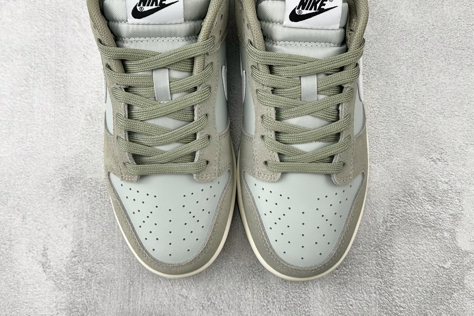 220 Nike Dunk Low 灰绿 IB6399-002