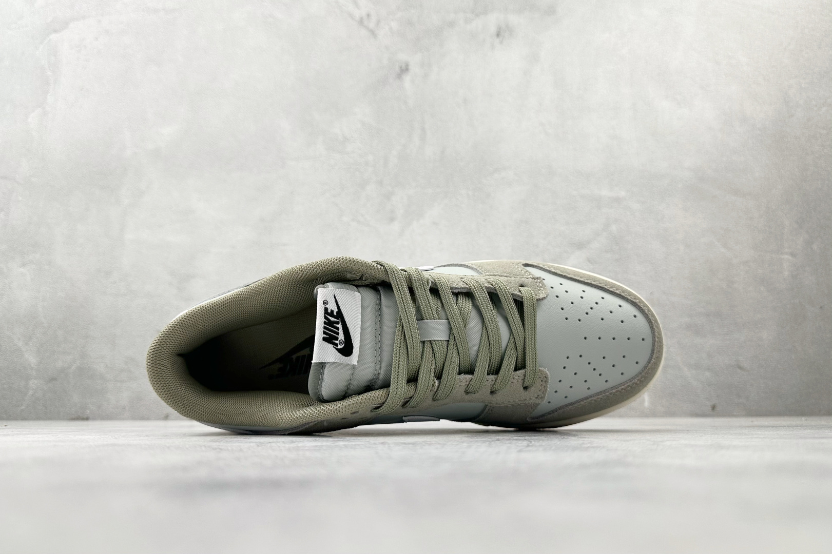 220 Nike Dunk Low 灰绿 IB6399-002