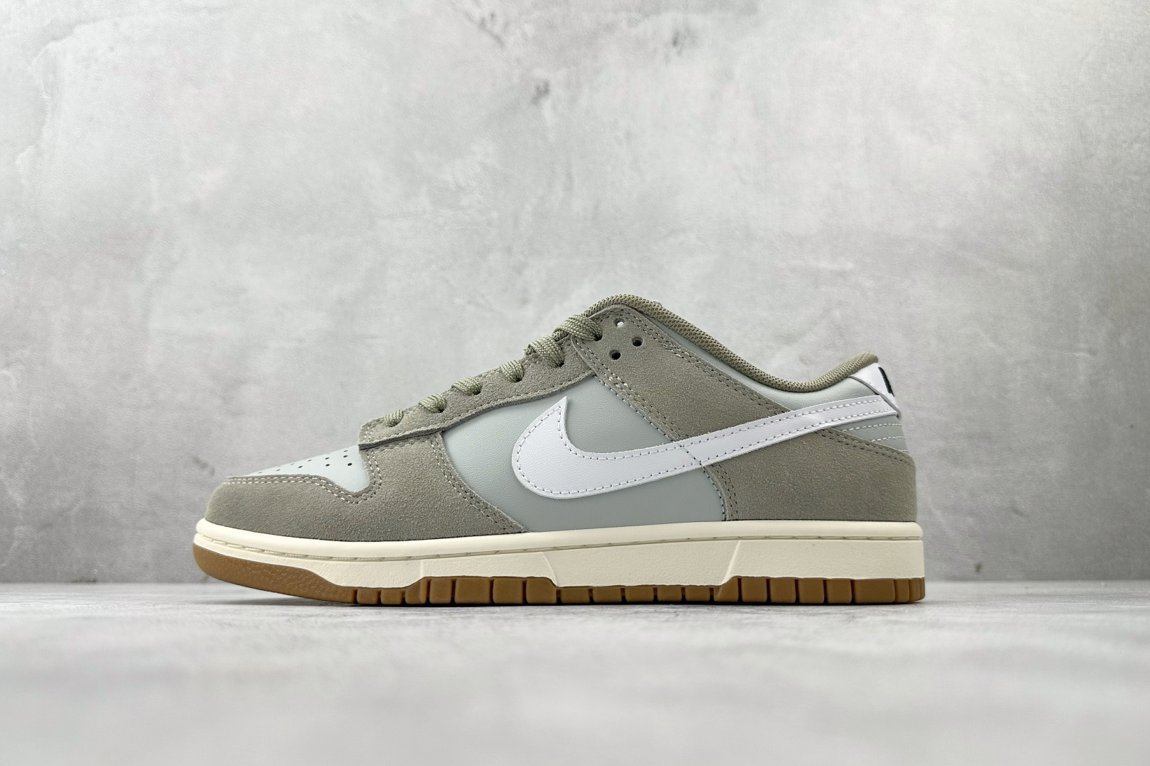 220 Nike Dunk Low 灰绿 IB6399-002