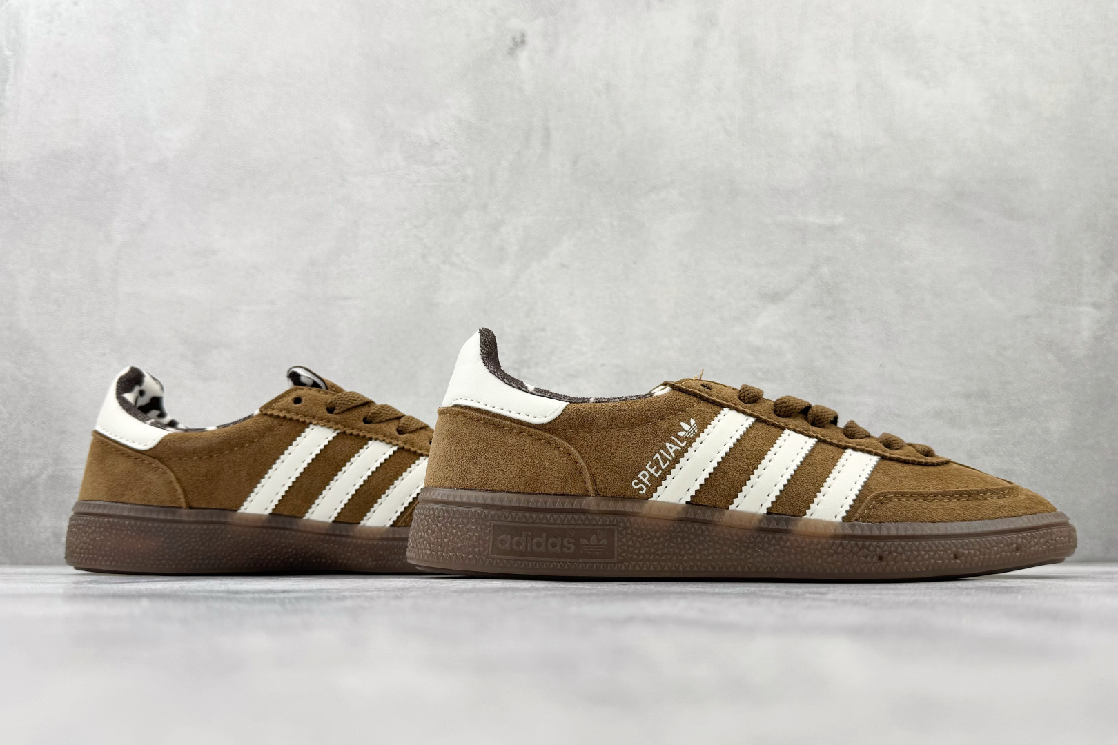 160 出口订单 adidas originals HANDBALL SPEZIAL白棕 JR5007