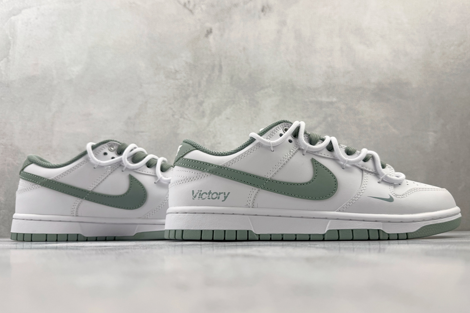 YC 双十一特价双十一特价【定制球鞋】Nike Dunk 雾绿货号：WG0528 102尺码：40 40