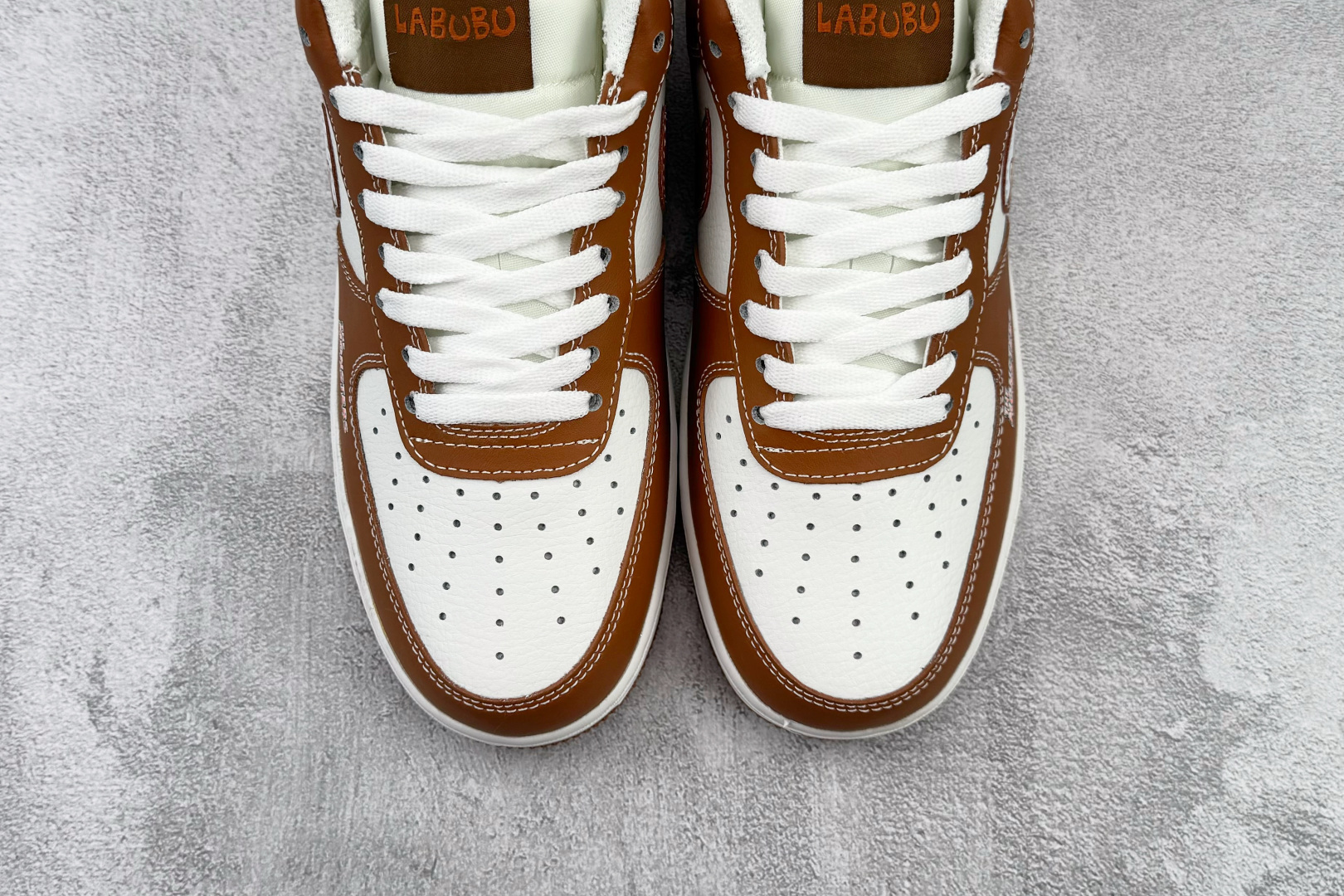260 Nike Air Force 1 07 labubu 联名 棕白 KJ5188-003
