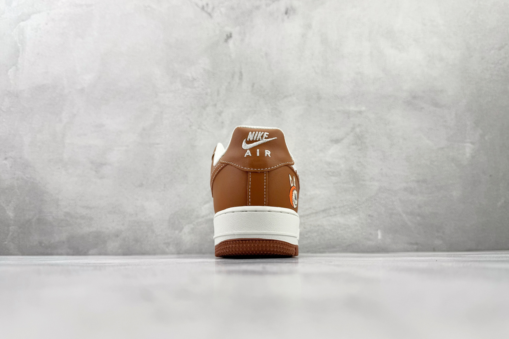 260 Nike Air Force 1 07 labubu 联名 棕白 KJ5188-003