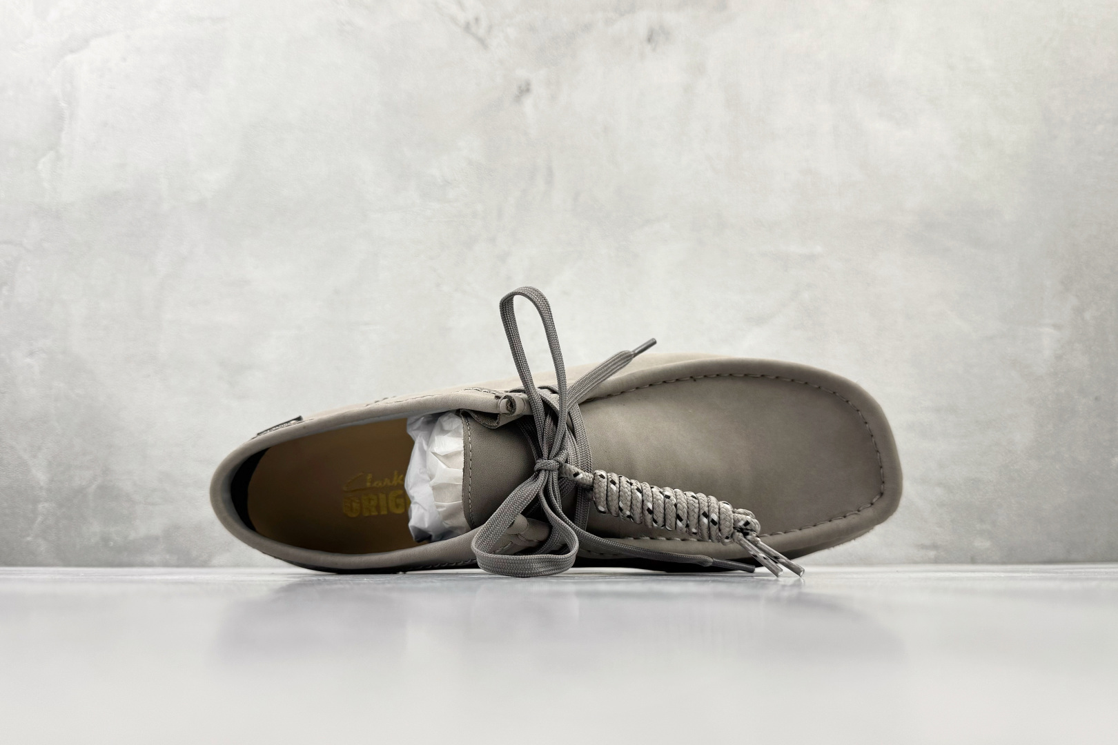 RO Clarks其乐Originals WallabeeGTX 灰色货号：尺码：36 36.5 37.