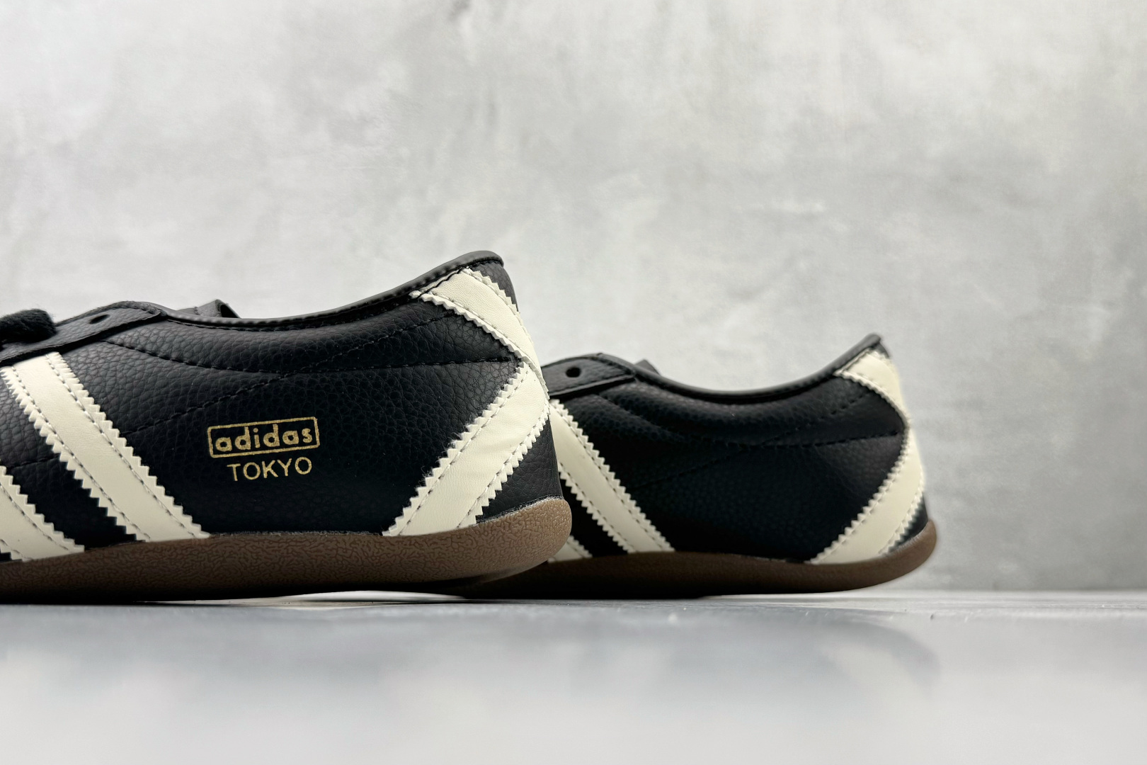 170 出口订单 adidas originals TOKYO 黑色 JQ0598
