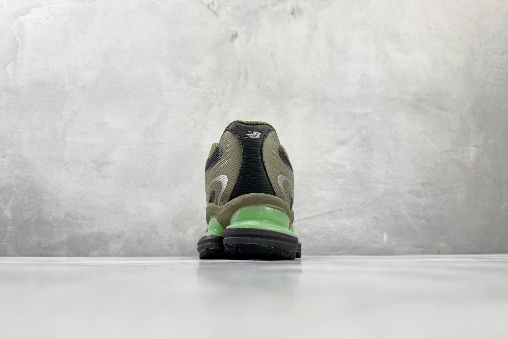 C版大厂出品 New Balance ABZORB 2000 绿黑色 U20006E1