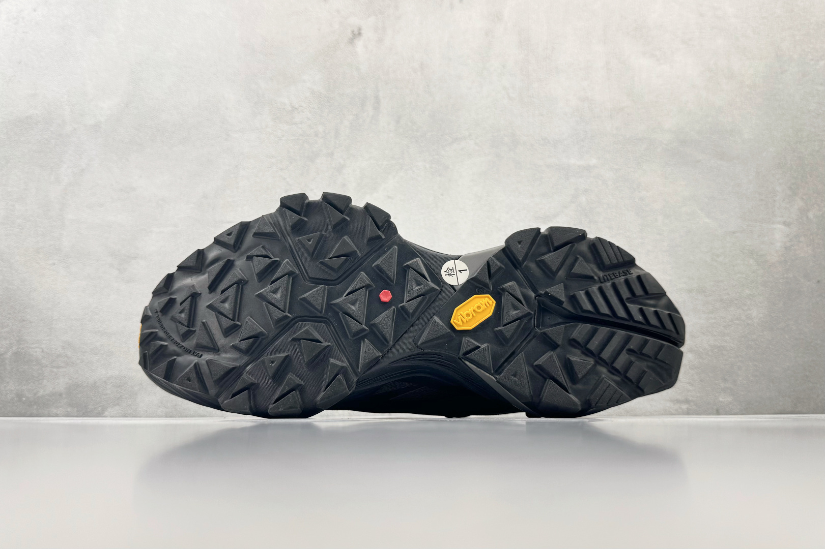 广版 KAILAS FUGA 黑山 DU 扶光紫货号：KS尺码：36 36.5 37.5 38 38.5