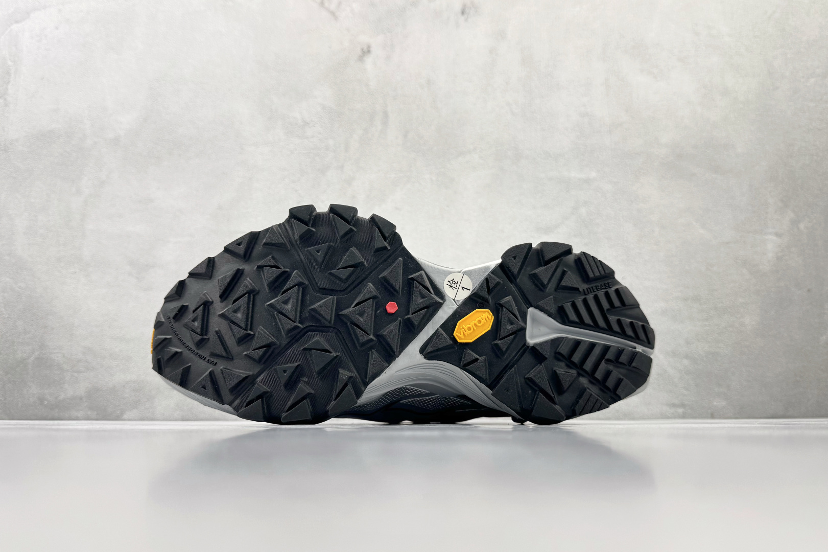 广版 凯乐石 KAILAS FUGA DU BOA 龙胆紫货号：KS尺码：36 36.5 37.5 38