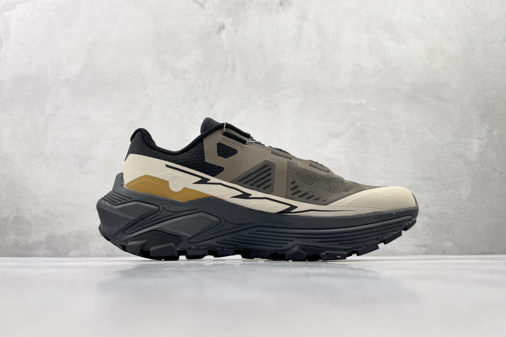 广版 凯乐石 KAILAS FUGA EX3 BOA 浮岩灰货号：KS浮岩灰/相思灰（BOX）尺码：36