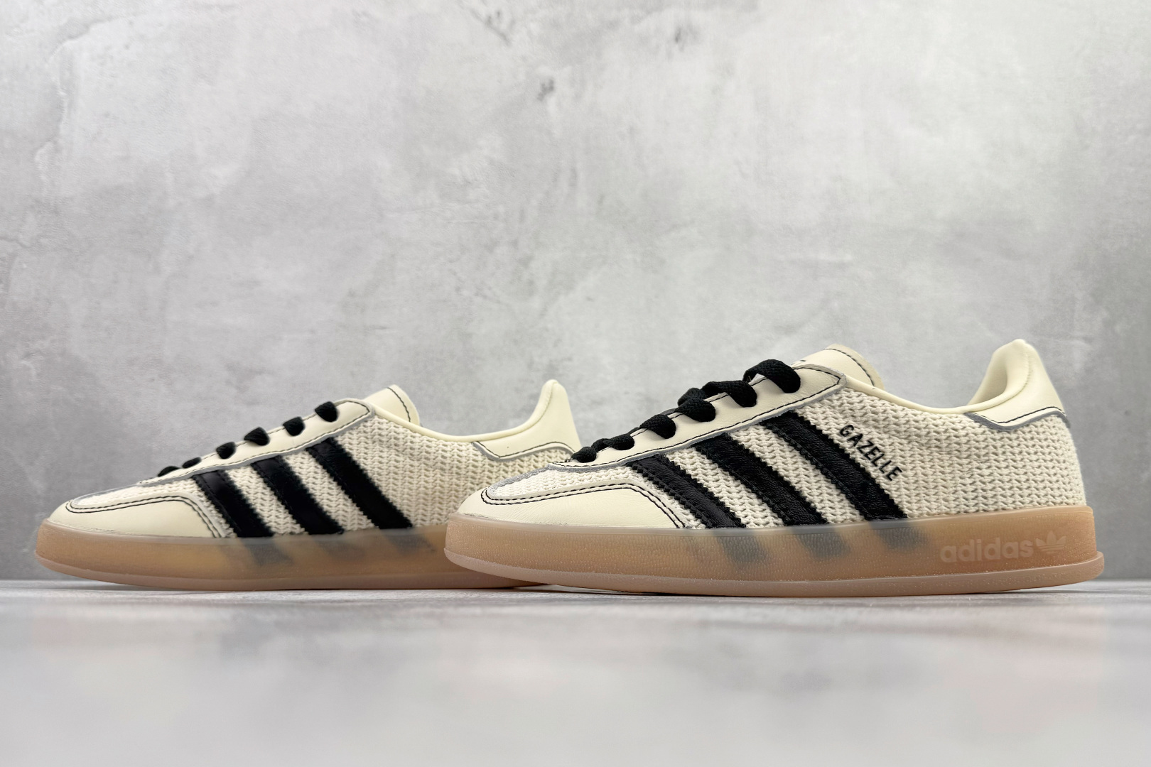180 adidas originals GAZELLE INDOOR 白色 JQ7083-Chinese UA Cheap High Quatity Brand Clothes Bags handbags Sneakers wholesale wholesaler seller from China Factory suppliers Fashion Clothing Shoes best Quality Beautiful Price 180 adidas originals GAZELLE INDOOR 白色 JQ7083