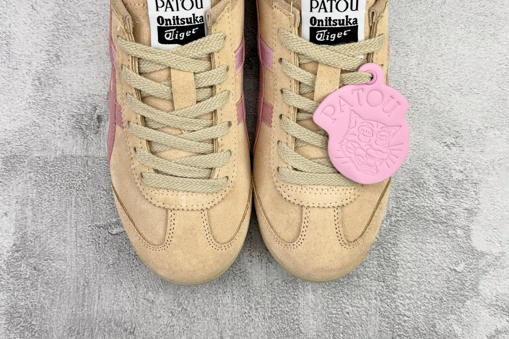 150 Patou x Onitsuka Tiger鬼塚虎 MEXICO 66棕粉 1183C380-200-Chinese UA Cheap High Quatity Brand Clothes Bags handbags Sneakers wholesale wholesaler seller from China Factory suppliers Fashion Clothing Shoes best Quality Beautiful Price 150 Patou x Onitsuka Tiger鬼塚虎 MEXICO 66棕粉 1183C380-200