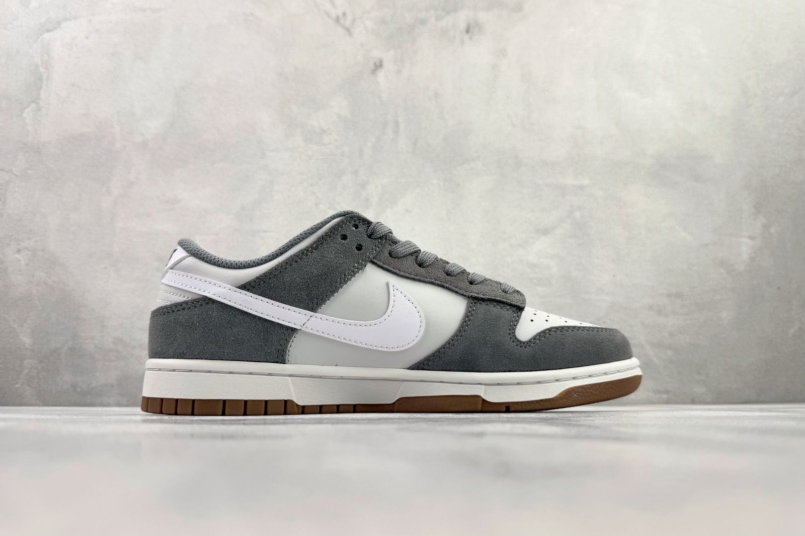 220 Nike Dunk Low 酷灰 IB6399-001-Chinese UA Cheap High Quatity Brand Clothes Bags handbags Sneakers wholesale wholesaler seller from China Factory suppliers Fashion Clothing Shoes best Quality Beautiful Price 220 Nike Dunk Low 酷灰 IB6399-001