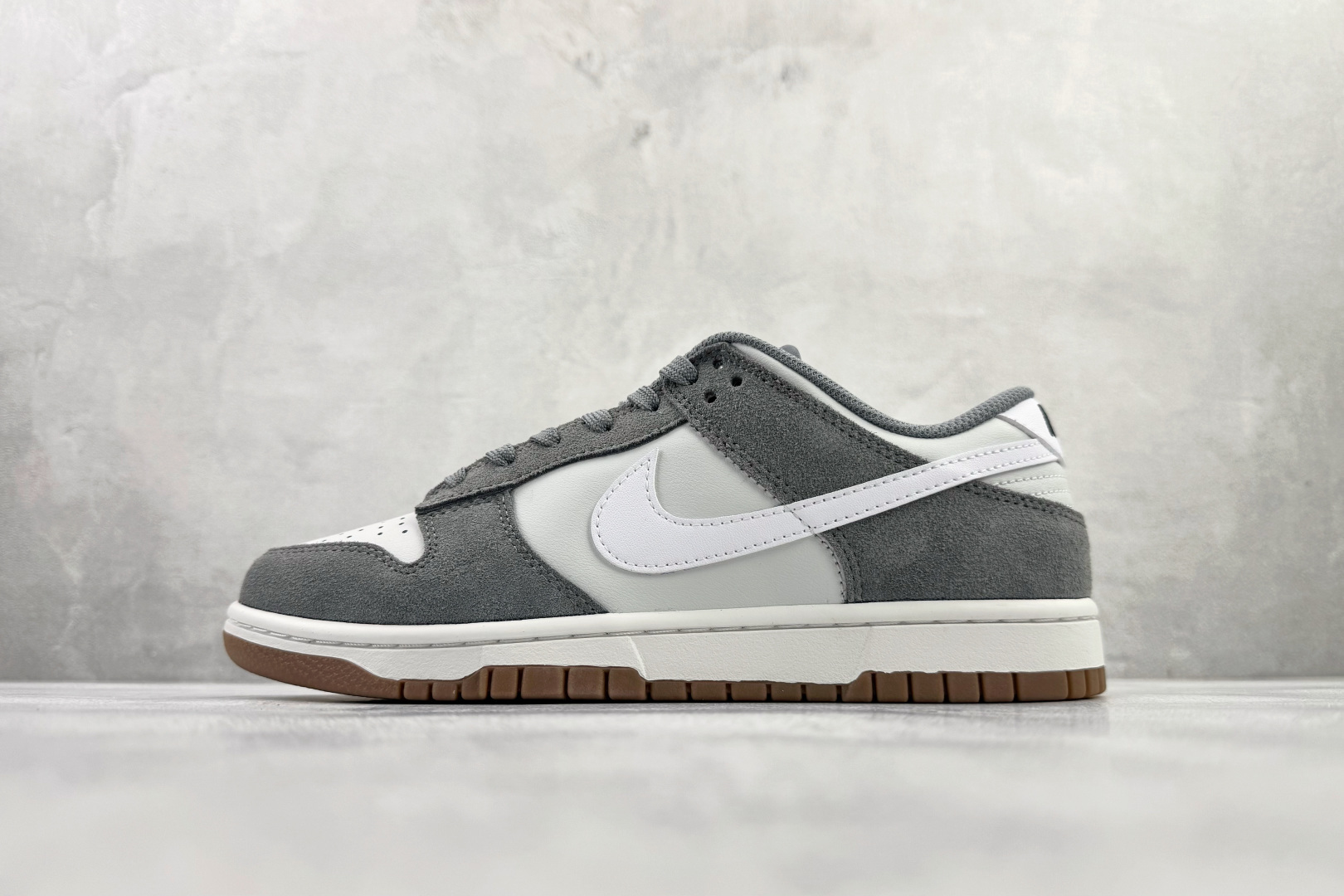 220 Nike Dunk Low 酷灰 IB6399-001-Chinese UA Cheap High Quatity Brand Clothes Bags handbags Sneakers wholesale wholesaler seller from China Factory suppliers Fashion Clothing Shoes best Quality Beautiful Price 220 Nike Dunk Low 酷灰 IB6399-001