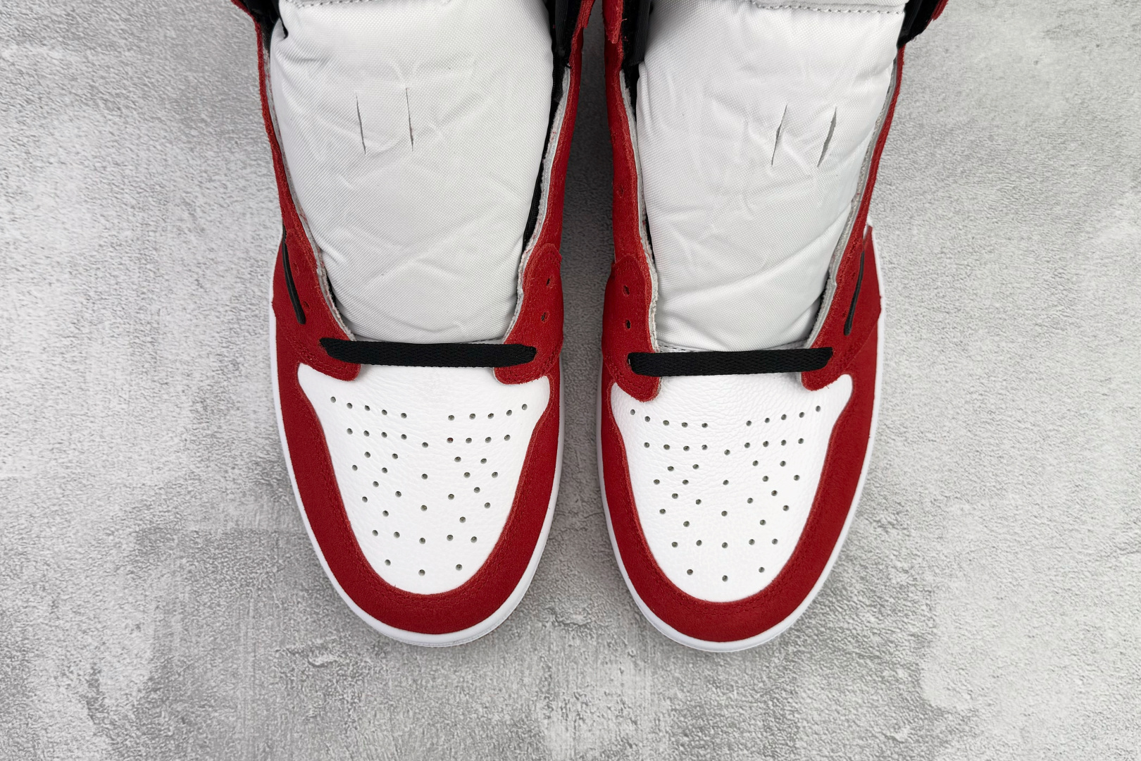 LJR Travis Scott x Jordan Air Jordan 1 倒钩 红白黑货号:DH32