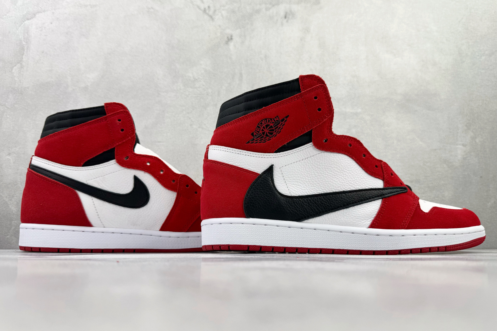 LJR Travis Scott x Jordan Air Jordan 1 倒钩 红白黑货号:DH32