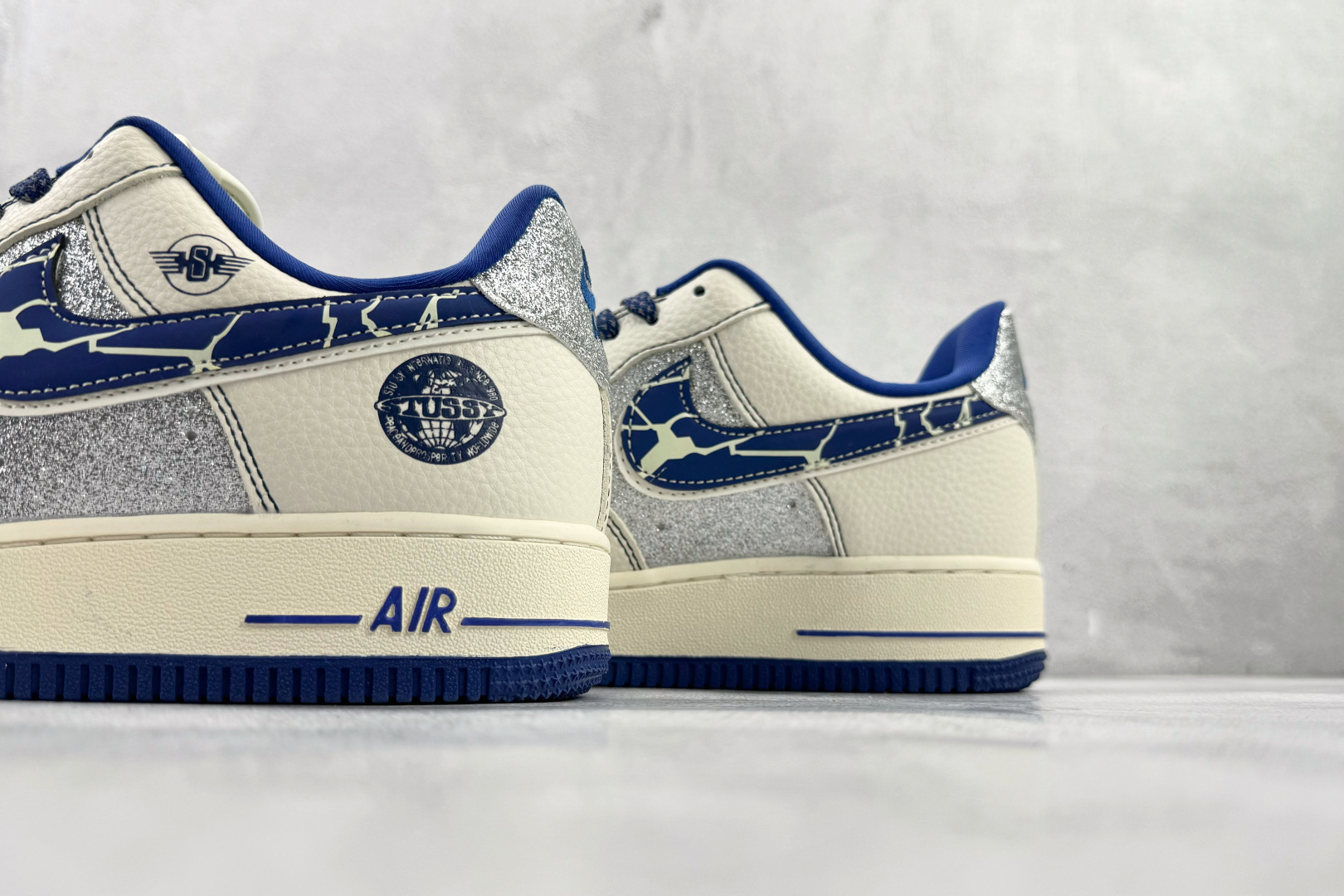 Nike Air Force 1 07 STUSSY 联名 米白蓝 DD1982-306
