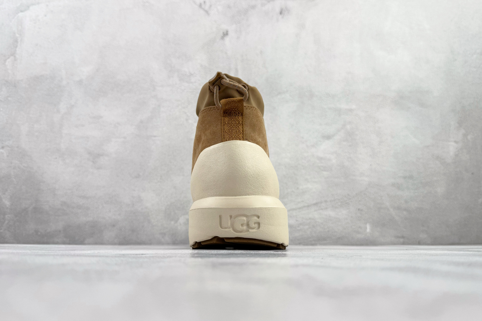 290 UGG Neumel Weather Hybrid 棕米 1143991CWTC-栗/白色