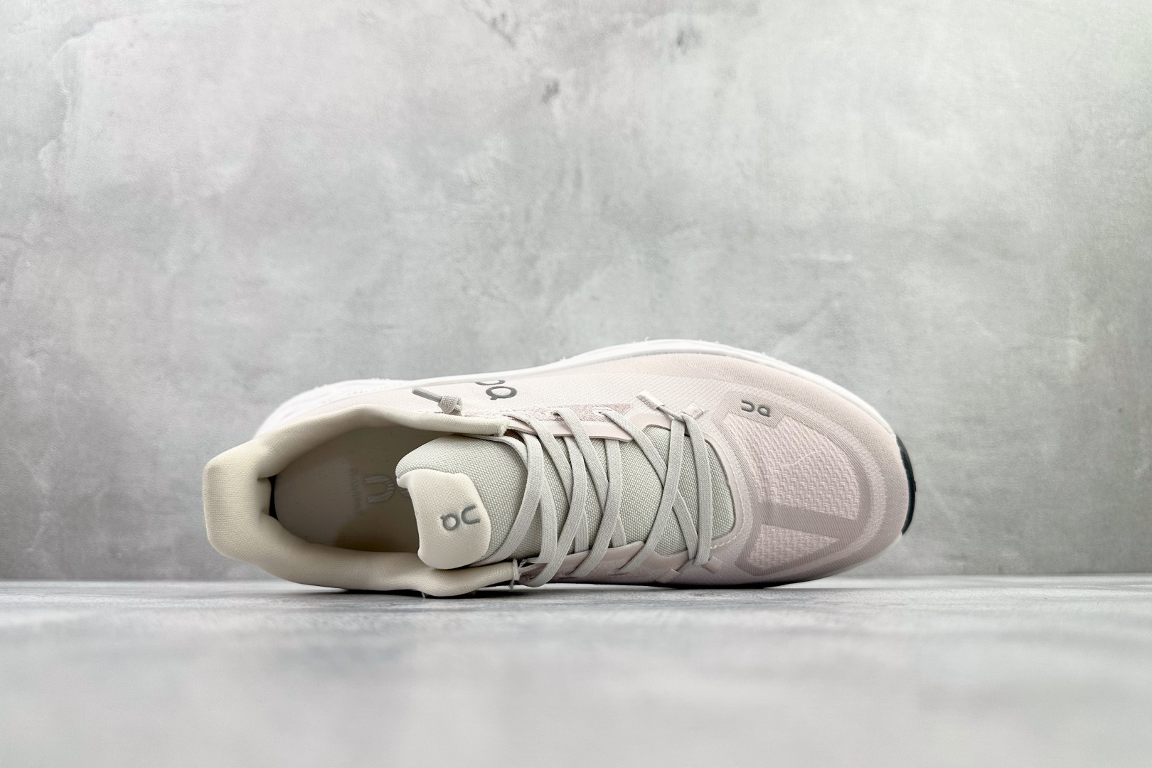 180 On昂跑 Cloudtilt 粉色 3ME1005