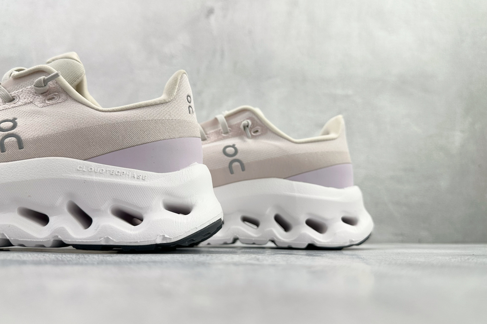 180 On昂跑 Cloudtilt 粉色 3ME1005