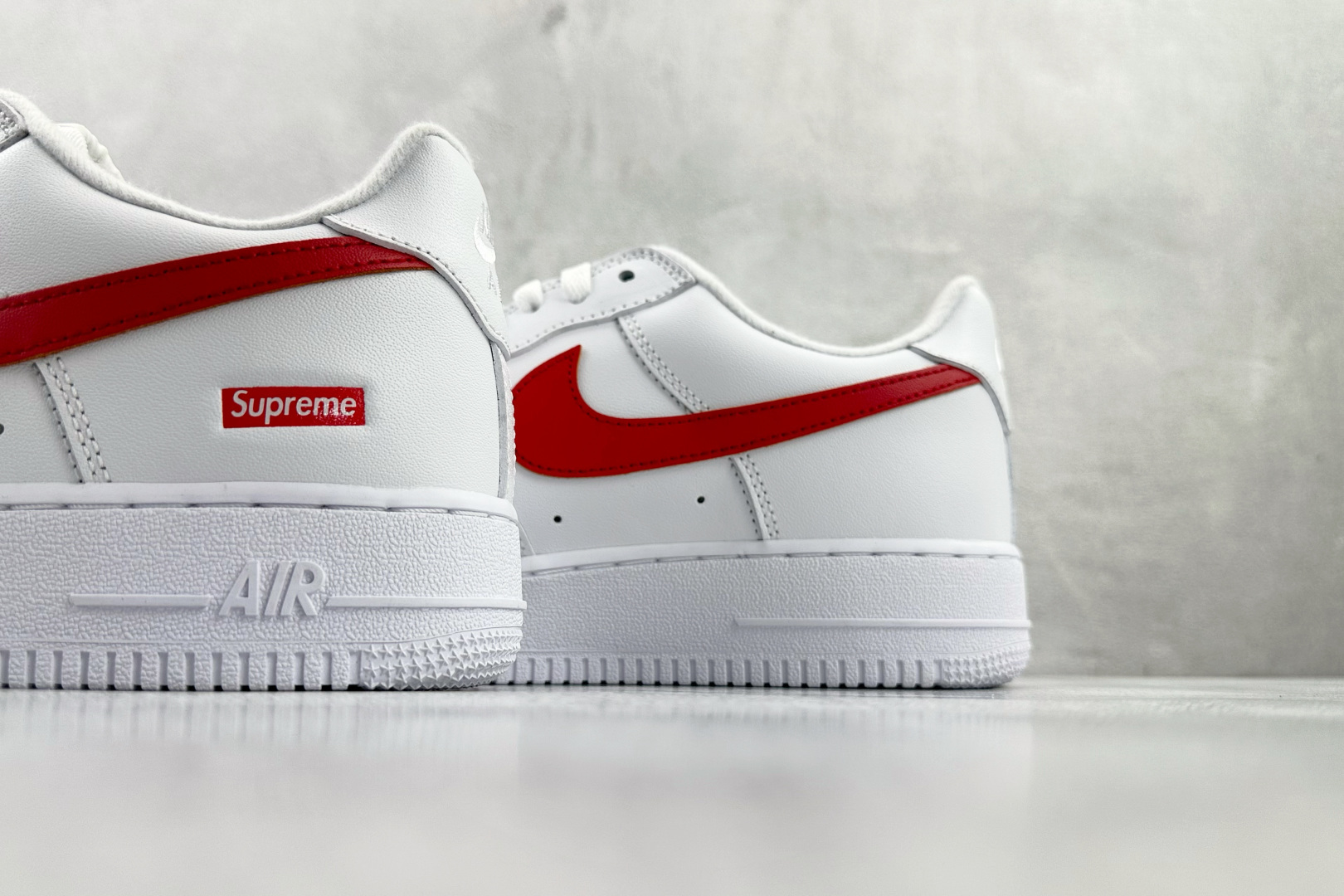 210 全新版本升级 Supreme x Nike Air Force 1 Low SP 白红 CU9225-101