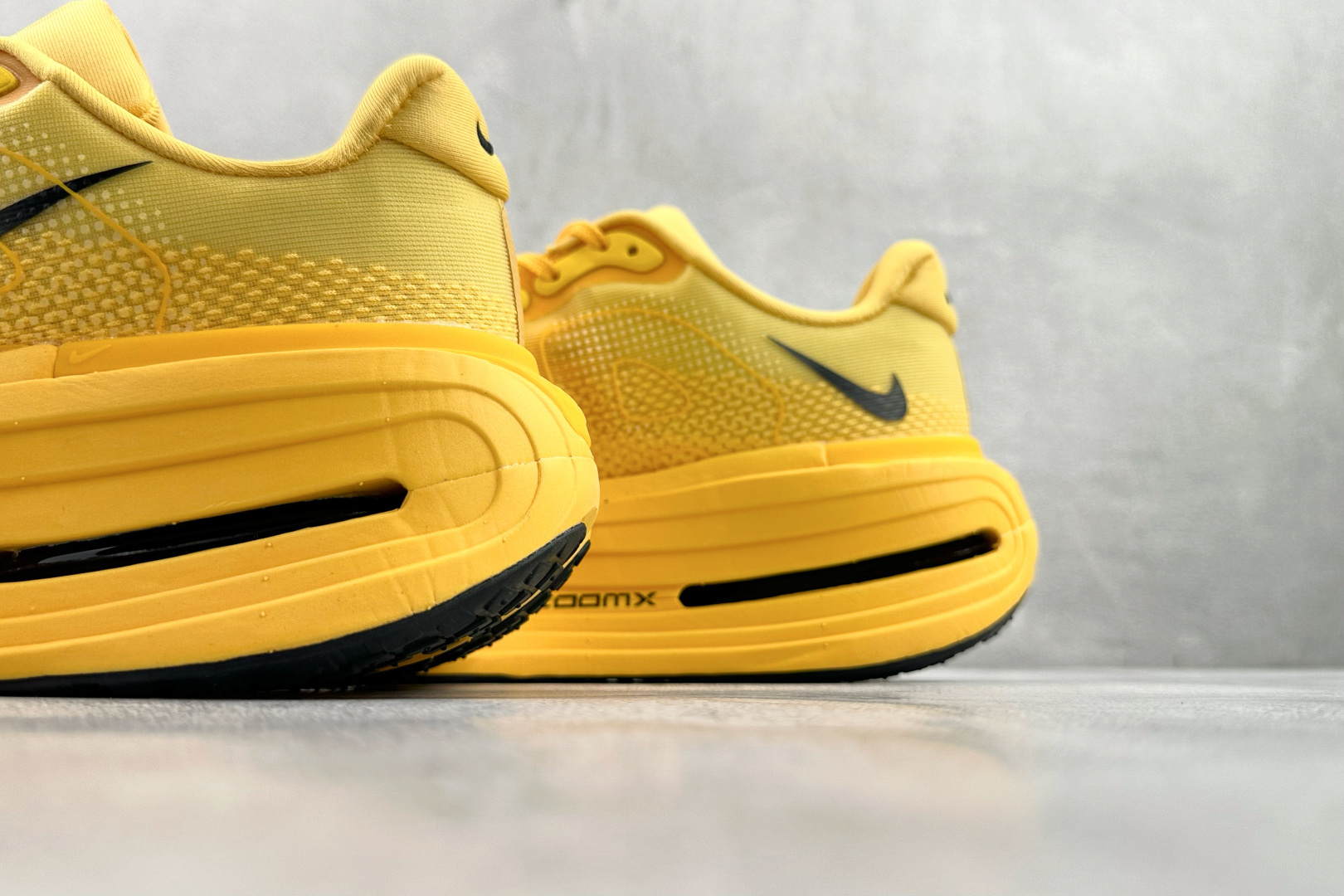 220 Nike Vomero Vomero Premium 黄色 HQ2050-012-Chinese UA Cheap High Quatity Brand Clothes Bags handbags Sneakers wholesale wholesaler seller from China Factory suppliers Fashion Clothing Shoes best Quality Beautiful Price 220 Nike Vomero Vomero Premium 黄色 HQ2050-012