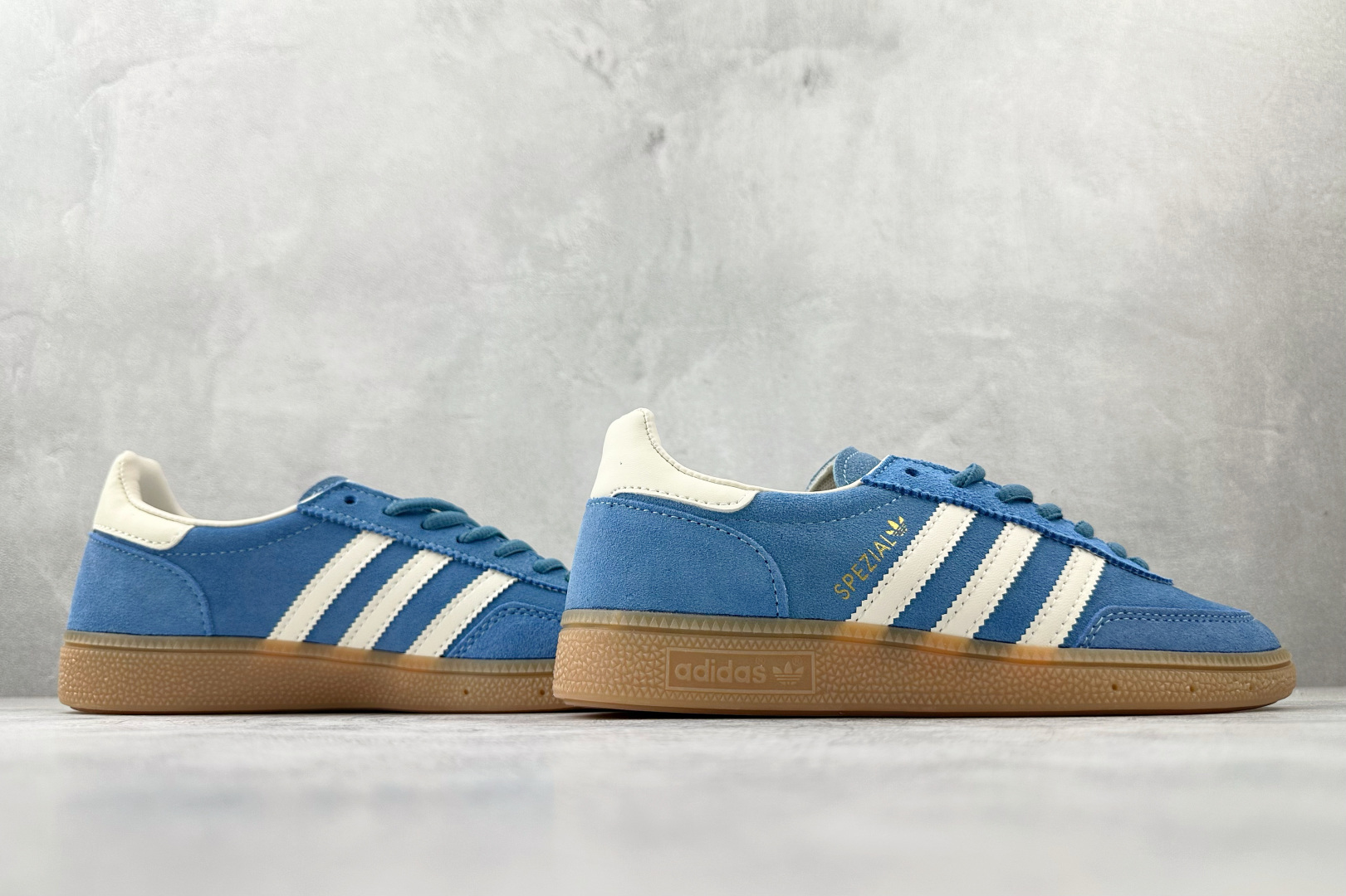 160 出口订单 adidas originals HANDBALL SPEZIAL白蓝色 IG6194