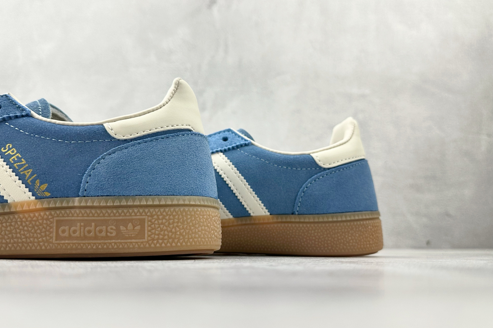 160 出口订单 adidas originals HANDBALL SPEZIAL白蓝色 IG6194