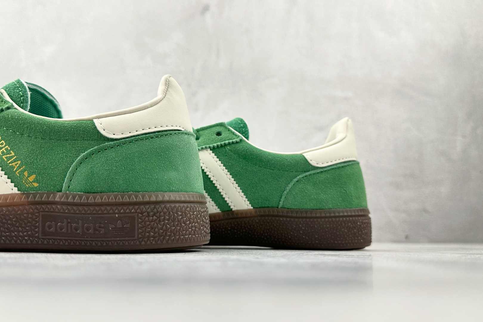 160 出口订单 adidas originals HANDBALL SPEZIAL 绿白色 IG6192