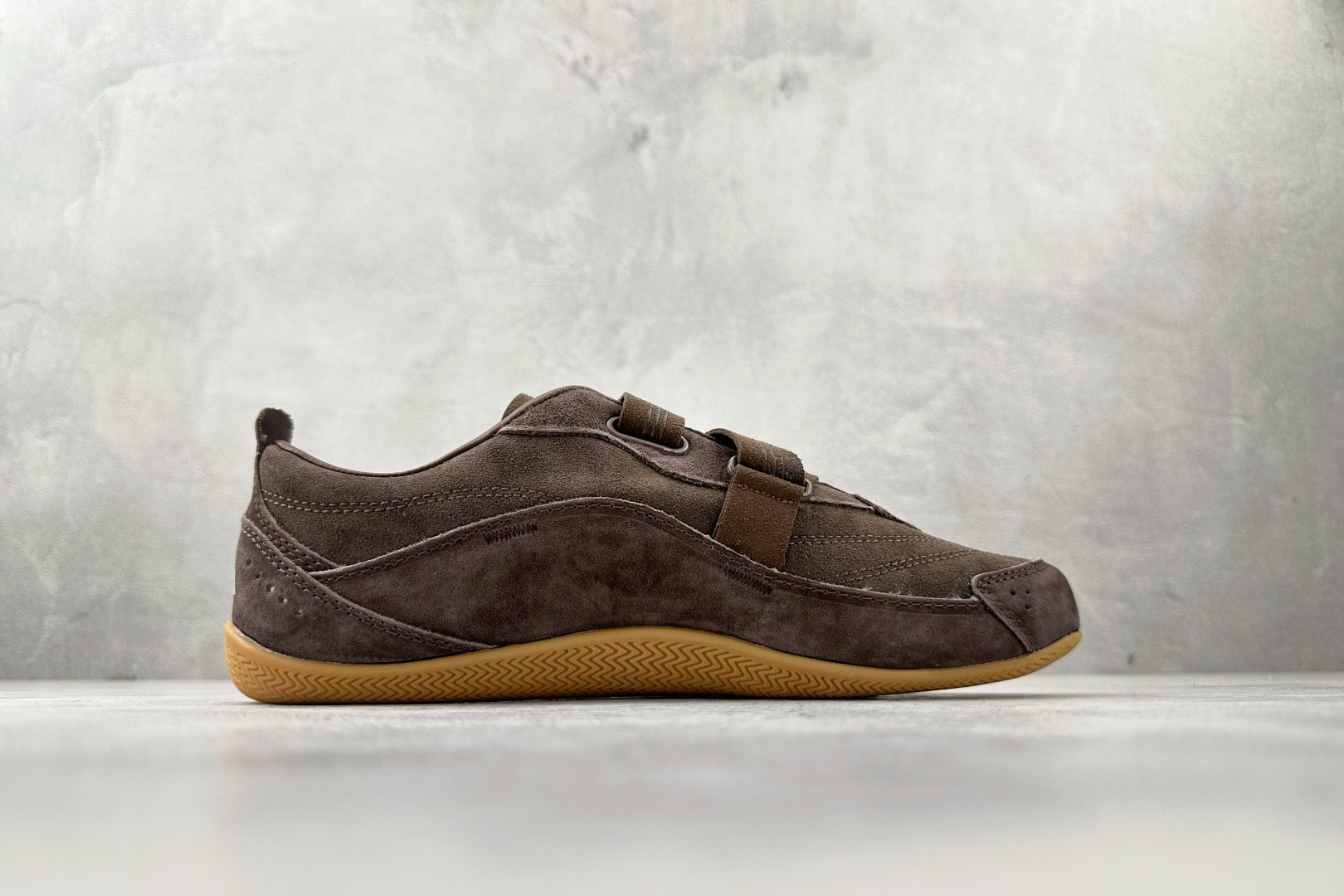 出口订单 adidas URBAN REVERIE 棕色 KJ4037