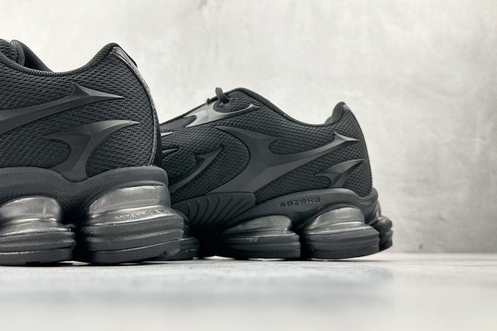 240 大厂出品 New Balance ABZORB 2000 黑色 U200078C-Chinese UA Cheap High Quatity Brand Clothes Bags handbags Sneakers wholesale wholesaler seller from China Factory suppliers Fashion Clothing Shoes best Quality Beautiful Price 240 大厂出品 New Balance ABZORB 2000 黑色 U200078C