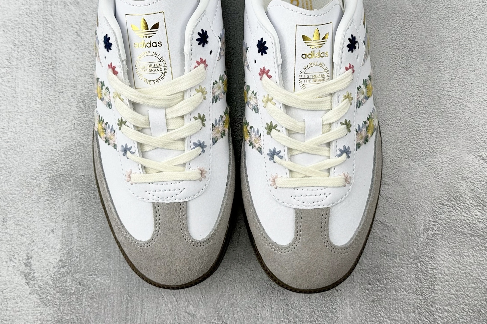 170 adidas originals x juice SAMBA Flower 花卉 白色 HQ5155-Chinese UA Cheap High Quatity Brand Clothes Bags handbags Sneakers wholesale wholesaler seller from China Factory suppliers Fashion Clothing Shoes best Quality Beautiful Price 170 adidas originals x juice SAMBA Flower 花卉 白色 HQ5155