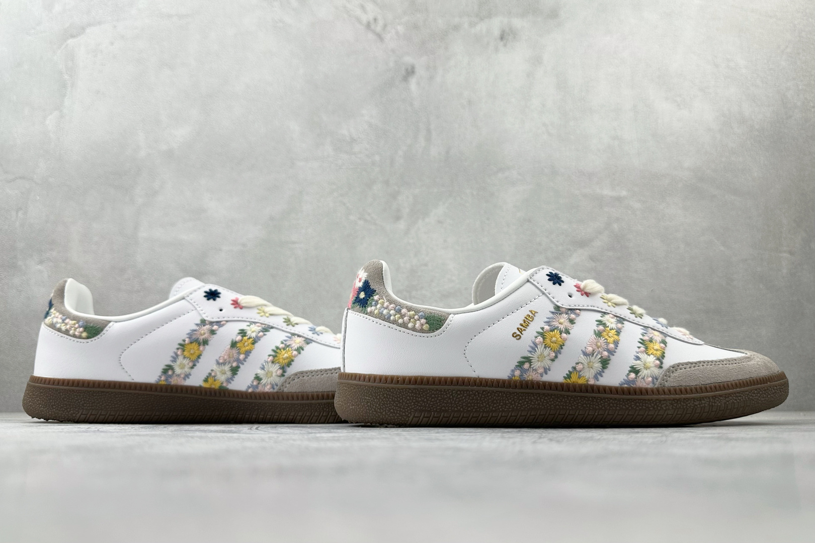 170 adidas originals x juice SAMBA Flower 花卉 白色 HQ5155-Chinese UA Cheap High Quatity Brand Clothes Bags handbags Sneakers wholesale wholesaler seller from China Factory suppliers Fashion Clothing Shoes best Quality Beautiful Price 170 adidas originals x juice SAMBA Flower 花卉 白色 HQ5155