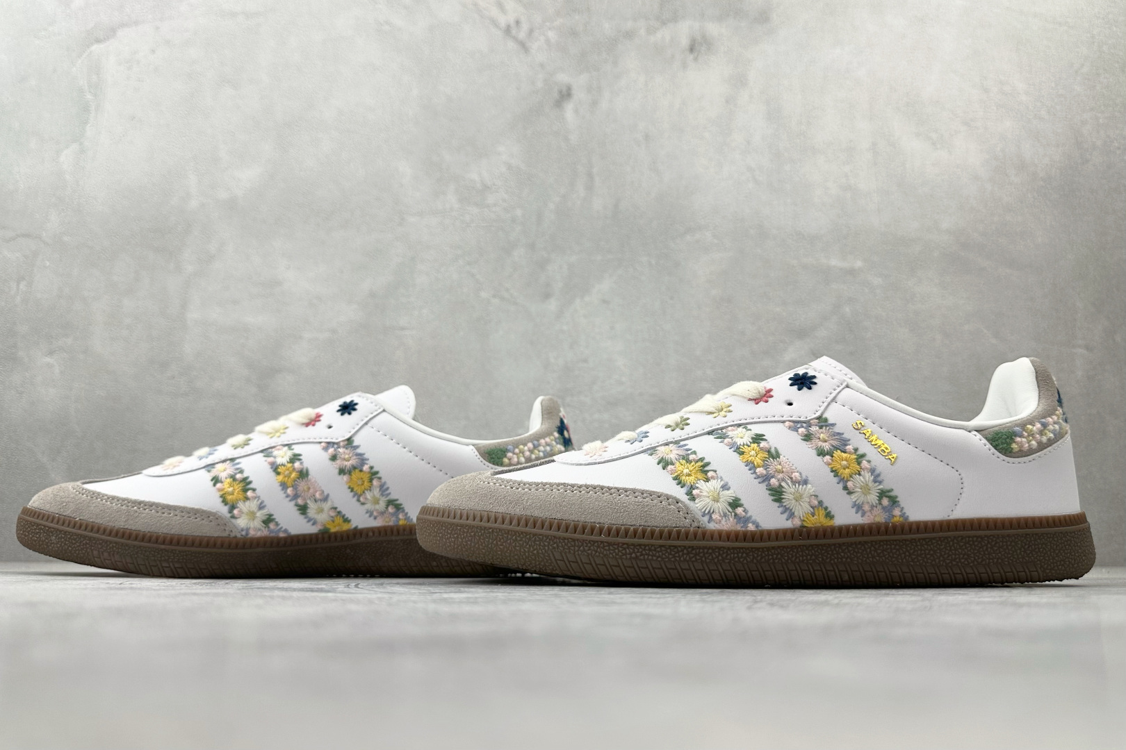 170 adidas originals x juice SAMBA Flower 花卉 白色 HQ5155-Chinese UA Cheap High Quatity Brand Clothes Bags handbags Sneakers wholesale wholesaler seller from China Factory suppliers Fashion Clothing Shoes best Quality Beautiful Price 170 adidas originals x juice SAMBA Flower 花卉 白色 HQ5155