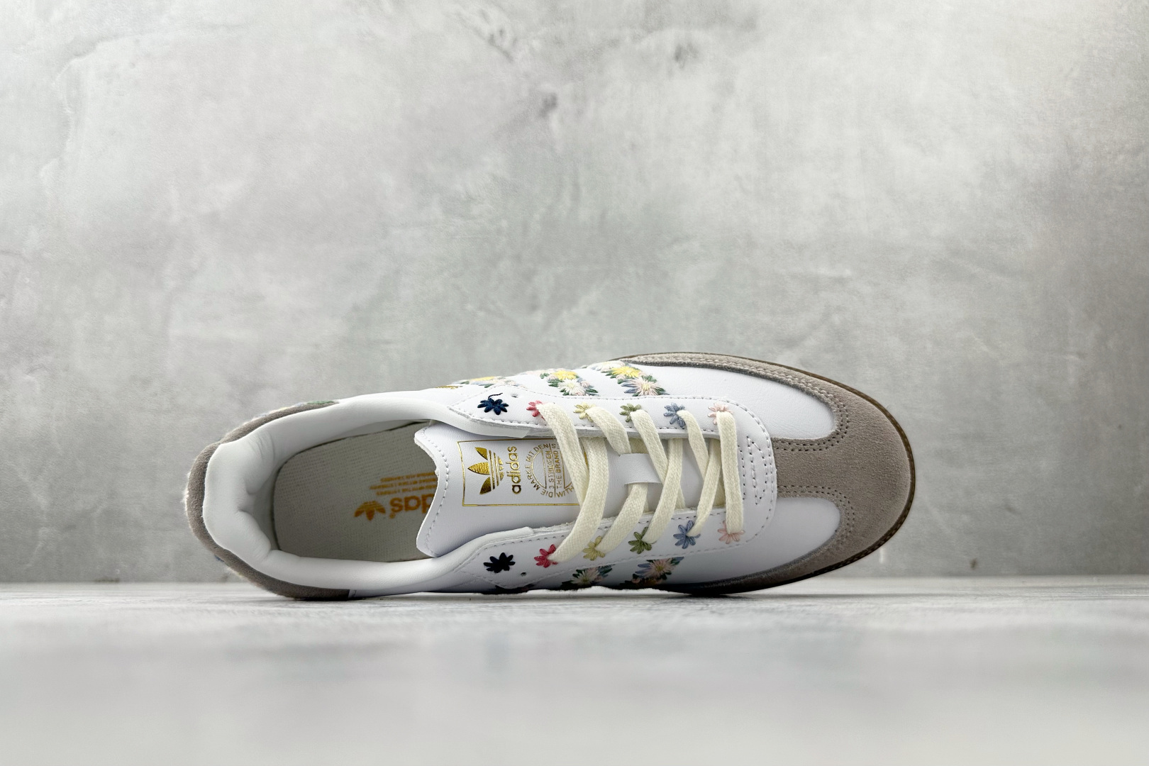 170 adidas originals x juice SAMBA Flower 花卉 白色 HQ5155-Chinese UA Cheap High Quatity Brand Clothes Bags handbags Sneakers wholesale wholesaler seller from China Factory suppliers Fashion Clothing Shoes best Quality Beautiful Price 170 adidas originals x juice SAMBA Flower 花卉 白色 HQ5155