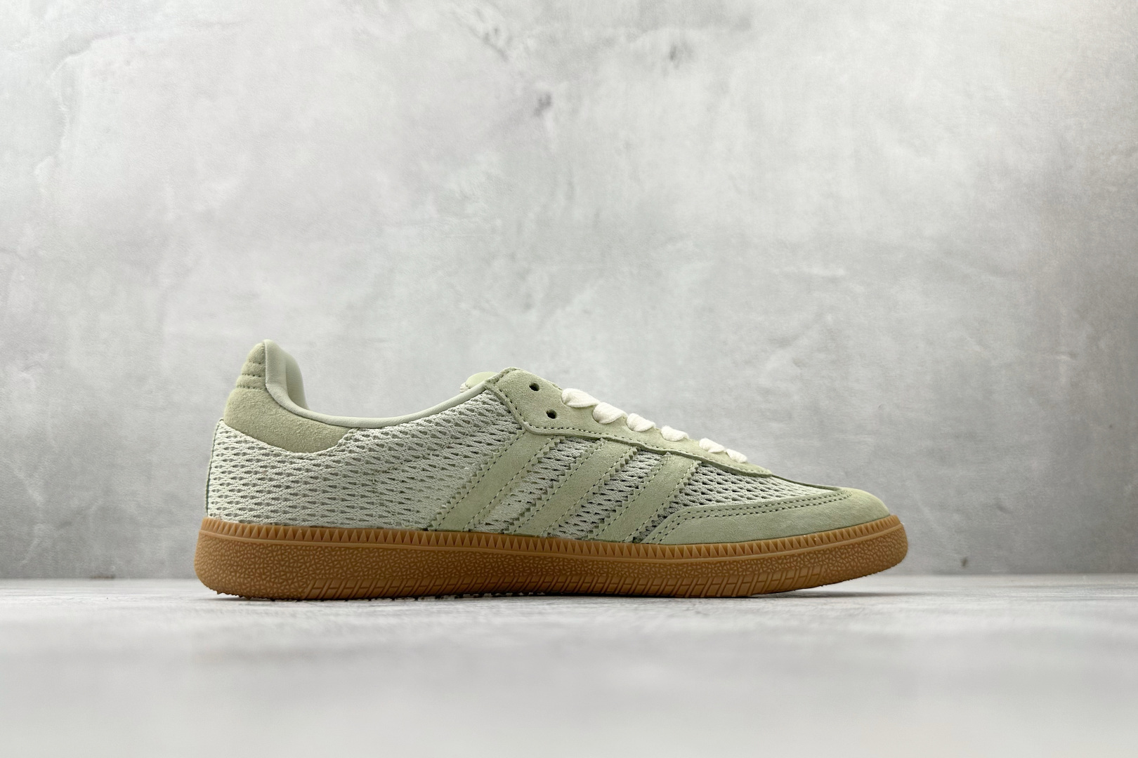 170 adidas originals SAMBA 绿黄色 KK3529-Chinese UA Cheap High Quatity Brand Clothes Bags handbags Sneakers wholesale wholesaler seller from China Factory suppliers Fashion Clothing Shoes best Quality Beautiful Price 170 adidas originals SAMBA 绿黄色 KK3529