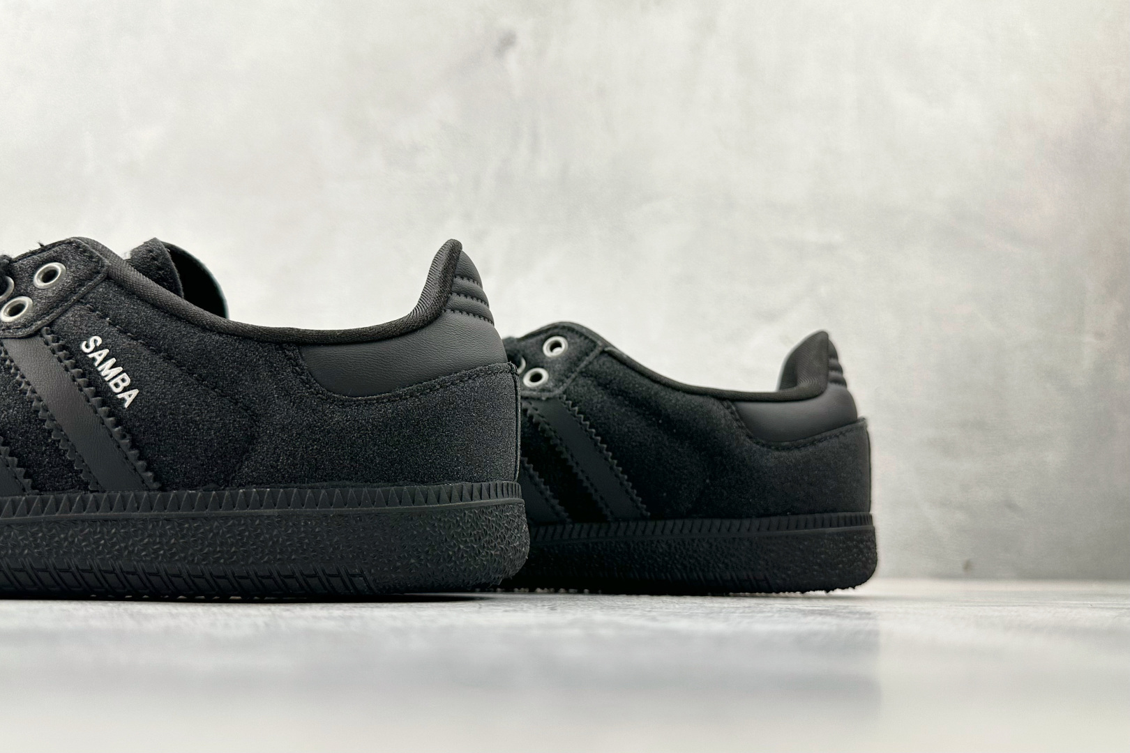 170 adidas originals Samba Shiny Pack黑色 KI6265