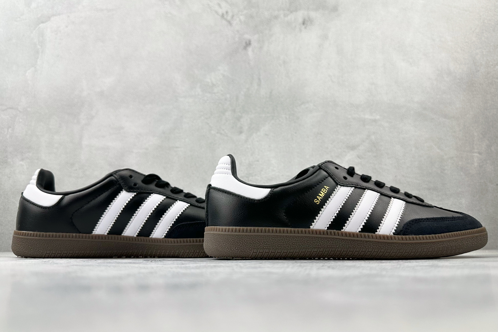 170 adidas originals SAMBA 黑白 B75807-Chinese UA Cheap High Quatity Brand Clothes Bags handbags Sneakers wholesale wholesaler seller from China Factory suppliers Fashion Clothing Shoes best Quality Beautiful Price 170 adidas originals SAMBA 黑白 B75807