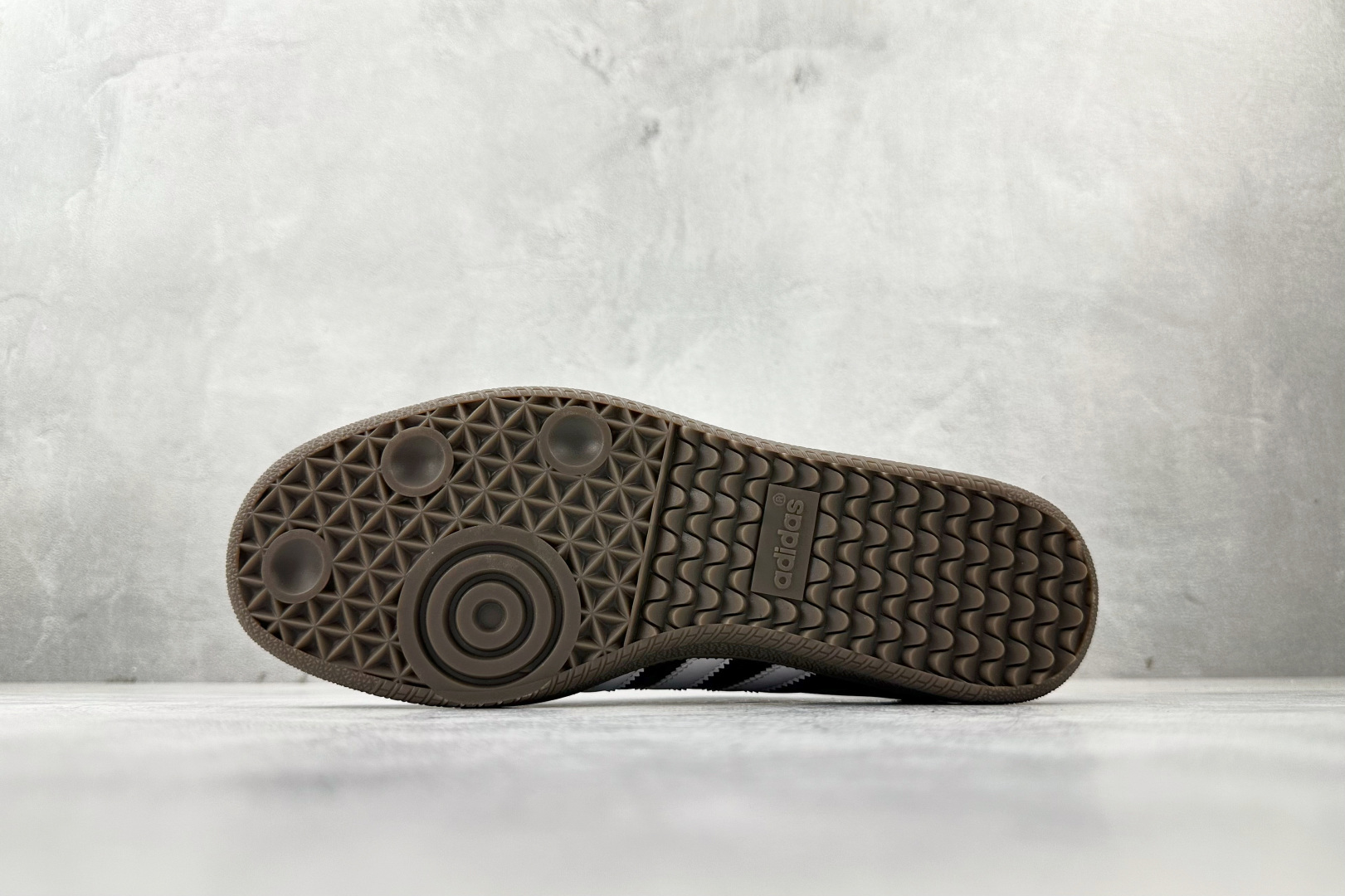 170 adidas originals SAMBA 黑白 B75807-Chinese UA Cheap High Quatity Brand Clothes Bags handbags Sneakers wholesale wholesaler seller from China Factory suppliers Fashion Clothing Shoes best Quality Beautiful Price 170 adidas originals SAMBA 黑白 B75807