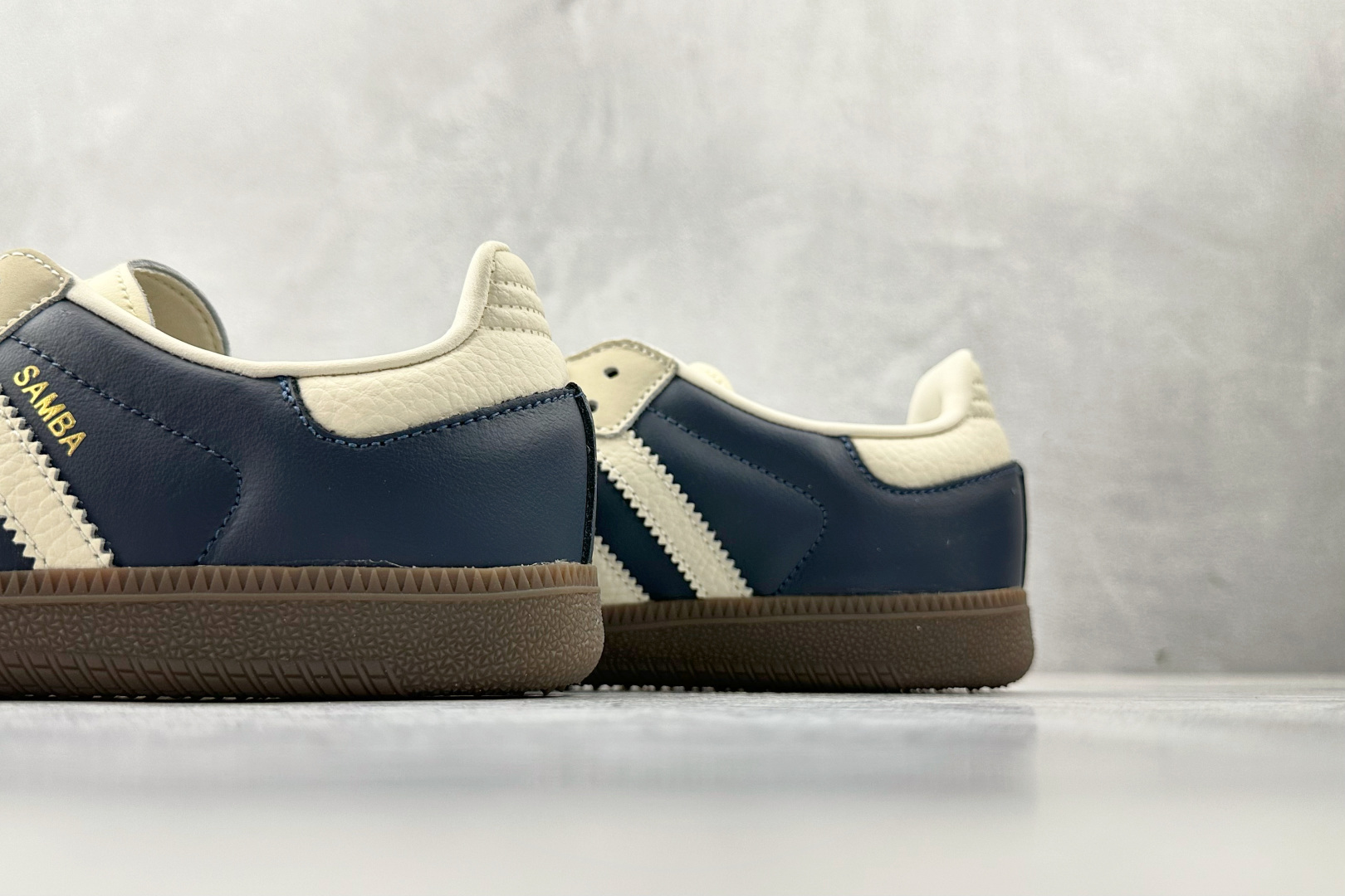 adidas originals SAMBA “Night Indigo”白蓝色 IG1968 adidas originals SAMBA “Night Indigo”白蓝色 IG1968