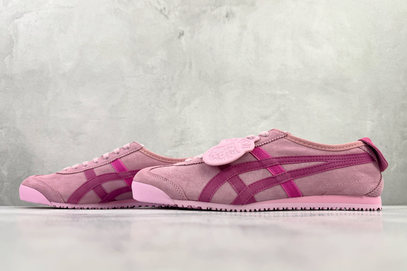 150 Patou x Onitsuka Tiger鬼塚虎 MEXICO 66 粉色 1183C380-700-Chinese UA Cheap High Quatity Brand Clothes Bags handbags Sneakers wholesale wholesaler seller from China Factory suppliers Fashion Clothing Shoes best Quality Beautiful Price 150 Patou x Onitsuka Tiger鬼塚虎 MEXICO 66 粉色 1183C380-700