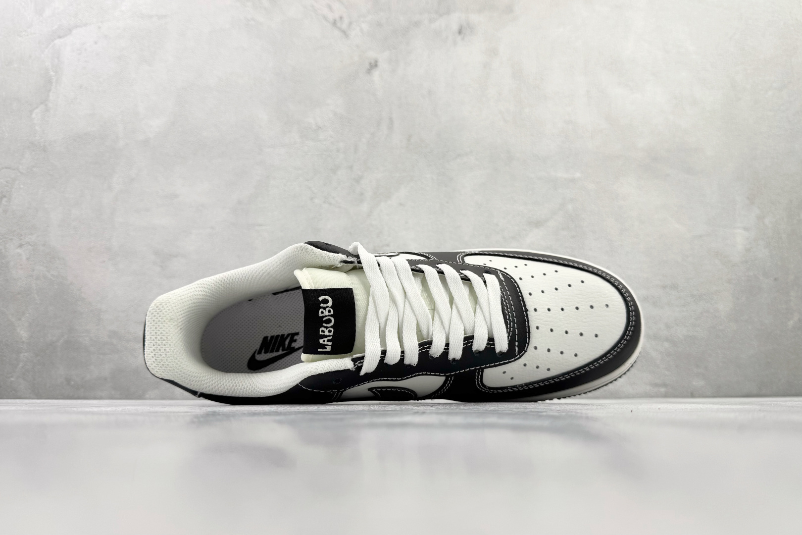 260 Nike Air Force 1 07 拉布布 联名 黑白 KJ5188-001-Chinese UA Cheap High Quatity Brand Clothes Bags handbags Sneakers wholesale wholesaler seller from China Factory suppliers Fashion Clothing Shoes best Quality Beautiful Price 260 Nike Air Force 1 07 拉布布 联名 黑白 KJ5188-001