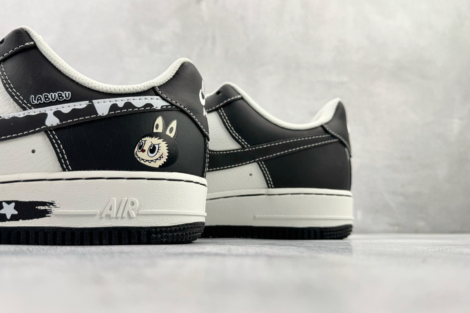 260 Nike Air Force 1 07 拉布布 联名 黑白 KJ5188-001-Chinese UA Cheap High Quatity Brand Clothes Bags handbags Sneakers wholesale wholesaler seller from China Factory suppliers Fashion Clothing Shoes best Quality Beautiful Price 260 Nike Air Force 1 07 拉布布 联名 黑白 KJ5188-001