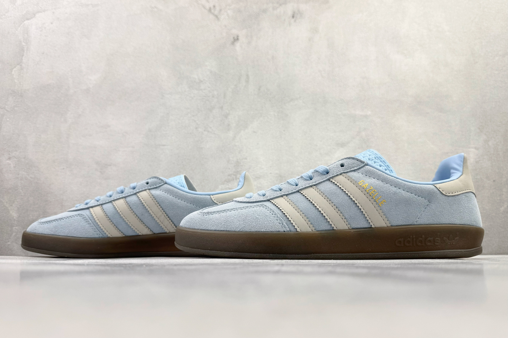 150 adidas originals GAZELLE 蓝白 JI2717-Chinese UA Cheap High Quatity Brand Clothes Bags handbags Sneakers wholesale wholesaler seller from China Factory suppliers Fashion Clothing Shoes best Quality Beautiful Price 150 adidas originals GAZELLE 蓝白 JI2717