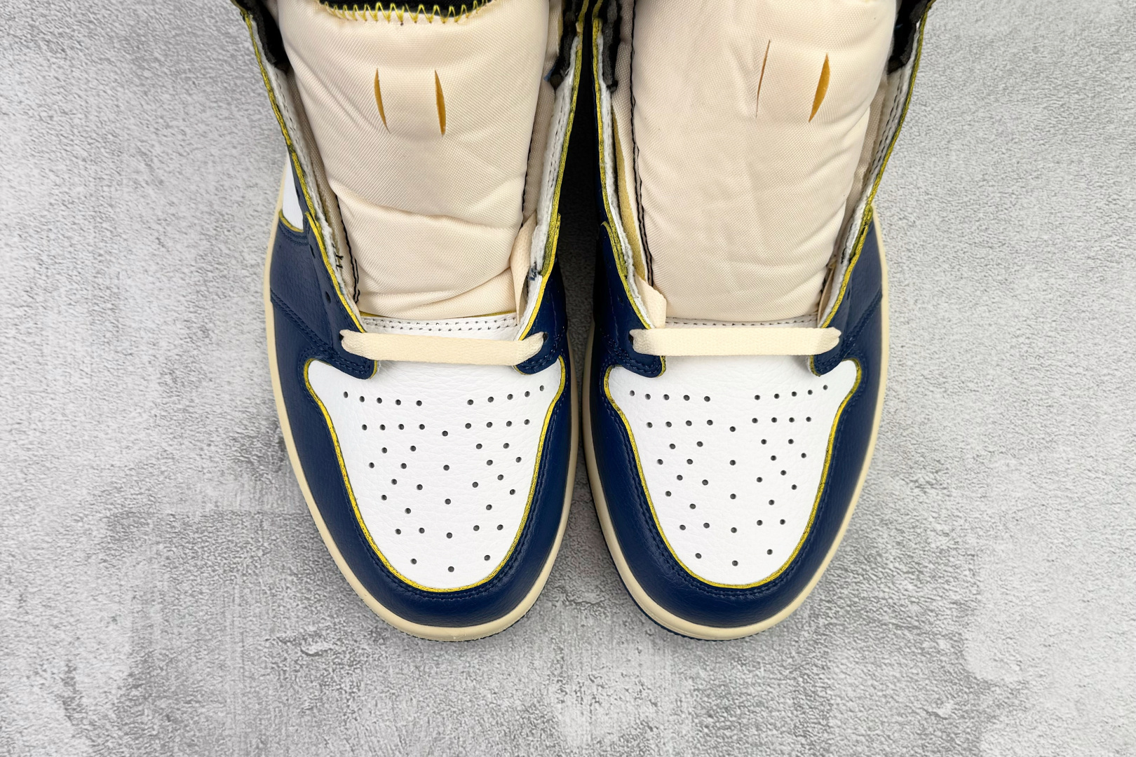 190 外贸F版最强平替 Union x Jordan Air Jordan 1 Retro High Nrg 联名款 蓝黑红 BV1300-146-Chinese UA Cheap High Quatity Brand Clothes Bags handbags Sneakers wholesale wholesaler seller from China Factory suppliers Fashion Clothing Shoes best Quality Beautiful Price 190 外贸F版最强平替 Union x Jordan Air Jordan 1 Retro High Nrg 联名款 蓝黑红 BV1300-146