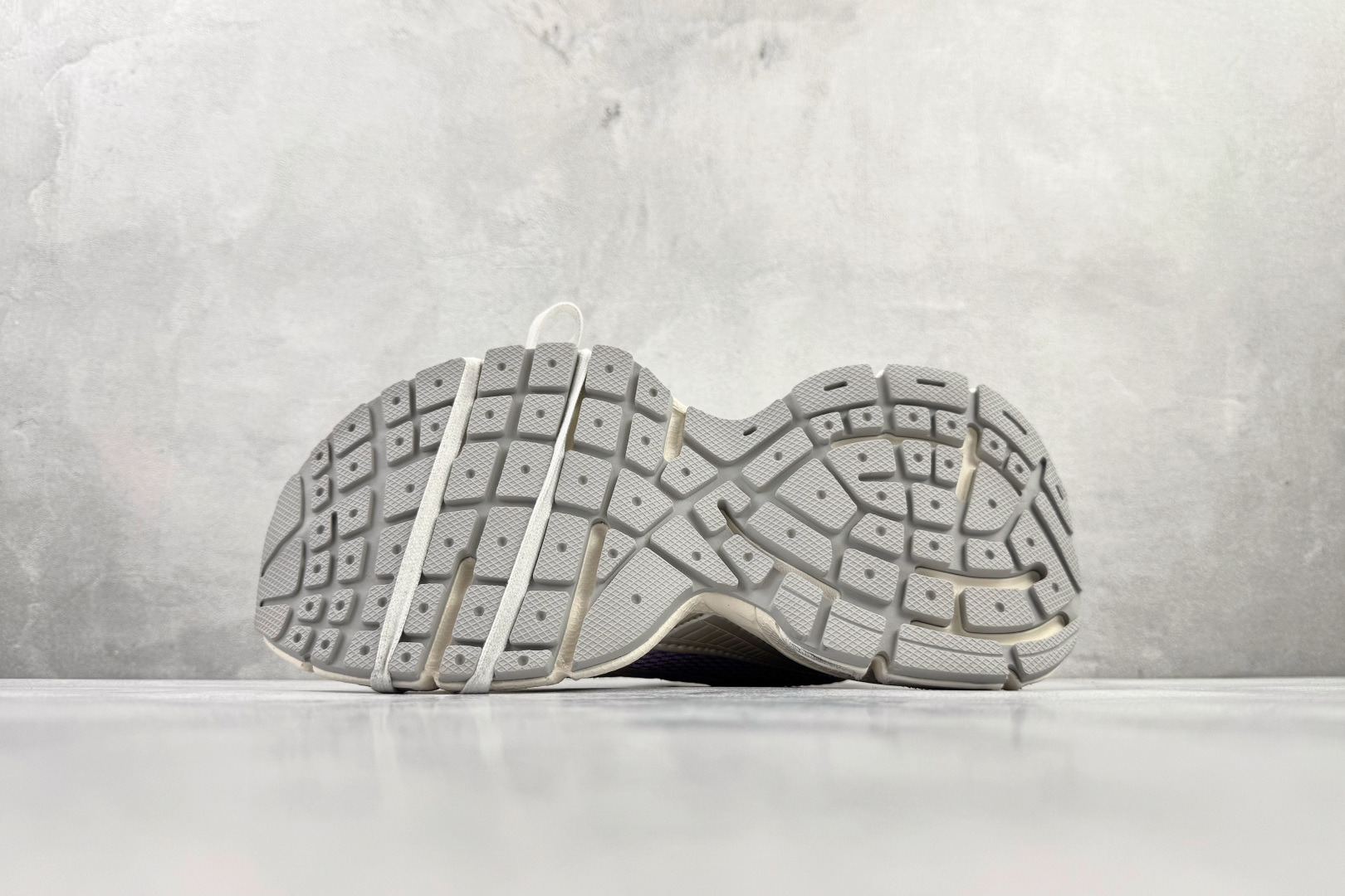 390 代购版 Balenciaga 巴黎世家 3XL 灰紫 734731 W3XGM 5590-Chinese UA Cheap High Quatity Brand Clothes Bags handbags Sneakers wholesale wholesaler seller from China Factory suppliers Fashion Clothing Shoes best Quality Beautiful Price 390 代购版 Balenciaga 巴黎世家 3XL 灰紫 734731 W3XGM 5590