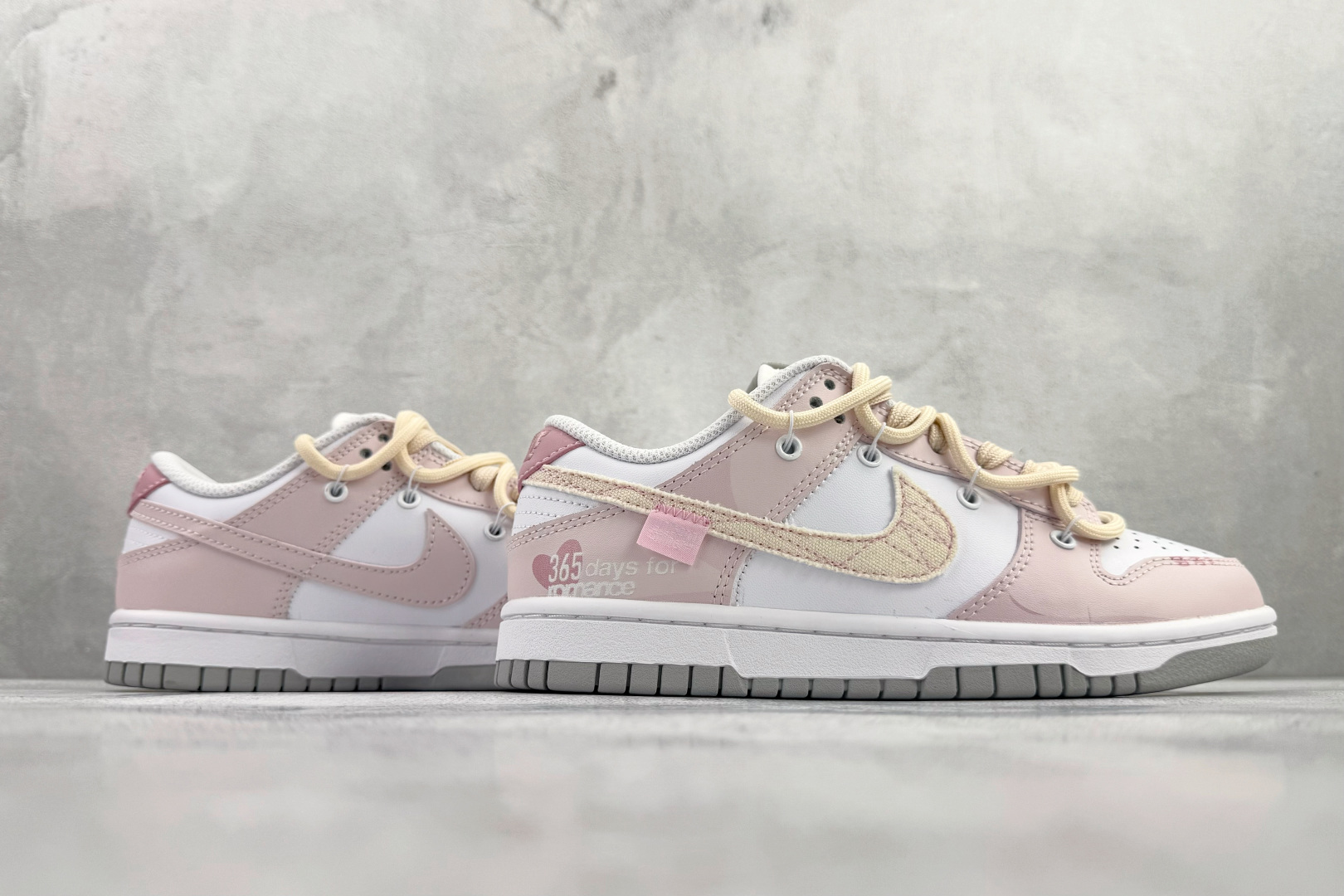 300 定制球鞋 Nike Dunk 甜心狙击 粉色 DD1391-103-Chinese UA Cheap High Quatity Brand Clothes Bags handbags Sneakers wholesale wholesaler seller from China Factory suppliers Fashion Clothing Shoes best Quality Beautiful Price 300 定制球鞋 Nike Dunk 甜心狙击 粉色 DD1391-103