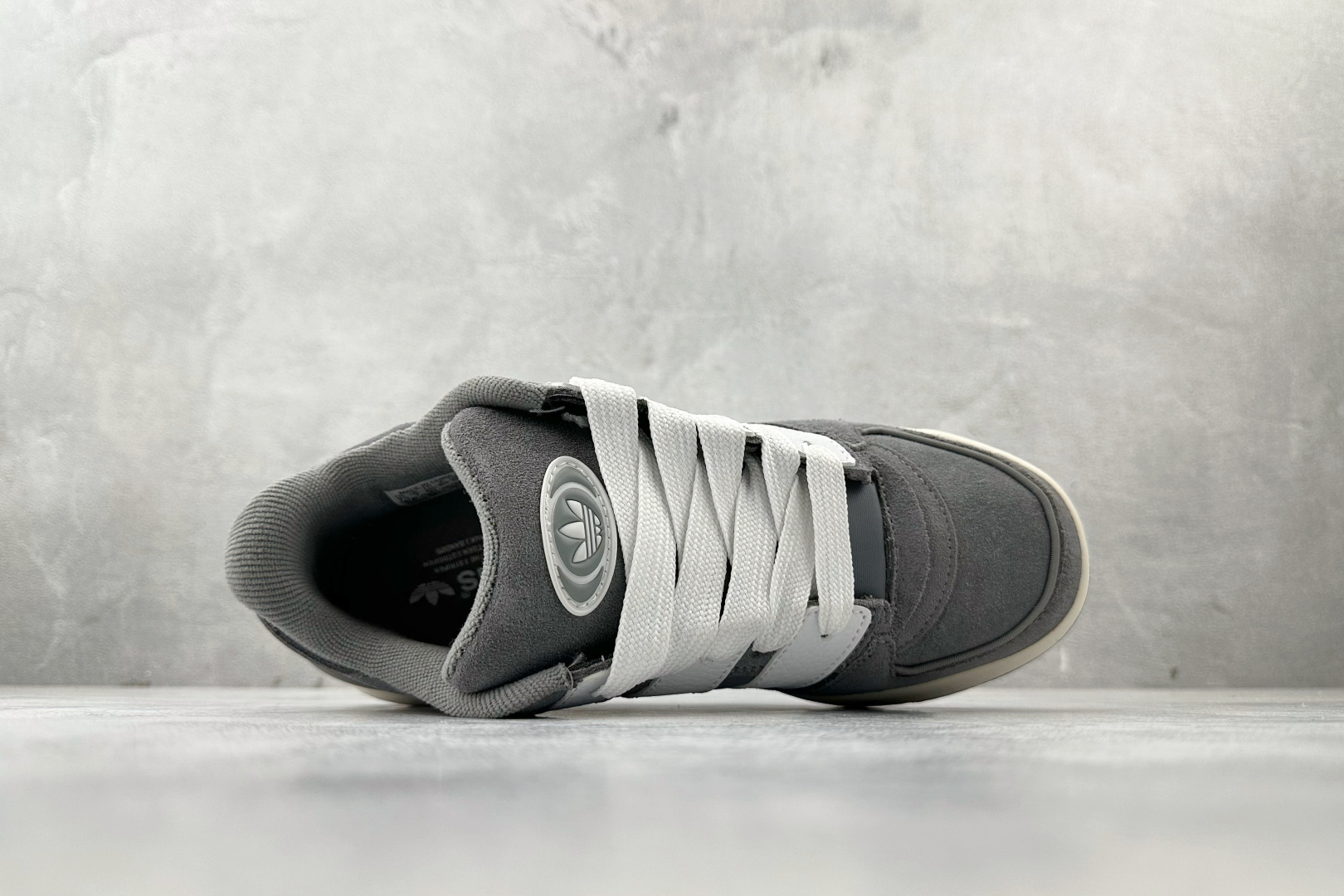 200 东南亚订单 adidas originals FORUM 2000 Shoes 灰色 JS0997-Chinese UA Cheap High Quatity Brand Clothes Bags handbags Sneakers wholesale wholesaler seller from China Factory suppliers Fashion Clothing Shoes best Quality Beautiful Price 200 东南亚订单 adidas originals FORUM 2000 Shoes 灰色 JS0997