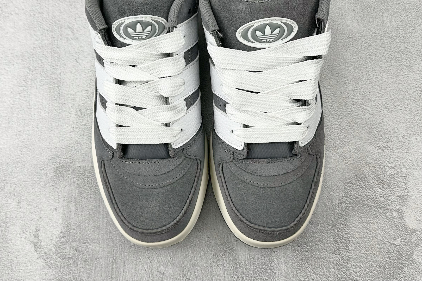 200 东南亚订单 adidas originals FORUM 2000 Shoes 灰色 JS0997-Chinese UA Cheap High Quatity Brand Clothes Bags handbags Sneakers wholesale wholesaler seller from China Factory suppliers Fashion Clothing Shoes best Quality Beautiful Price 200 东南亚订单 adidas originals FORUM 2000 Shoes 灰色 JS0997